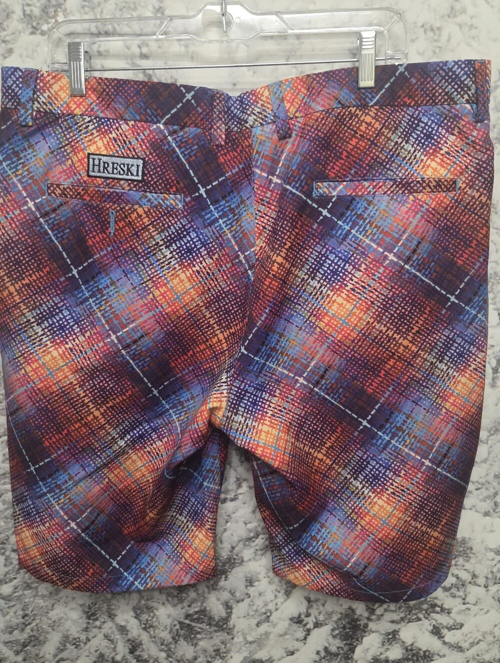 Hreski Mens Colorful Plaid Golf Short, Size 38